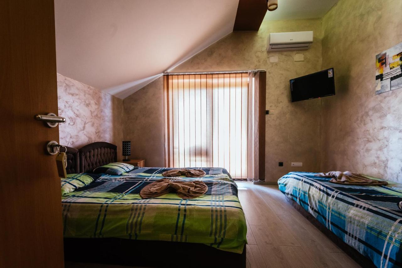 Atos Srebrno Jezero - Villa And Restaurant Veliko Gradište Екстериор снимка