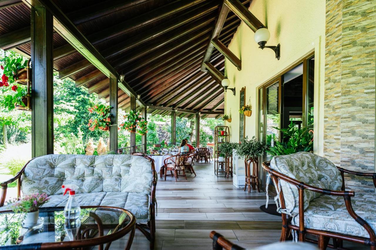 Atos Srebrno Jezero - Villa And Restaurant Veliko Gradište Екстериор снимка