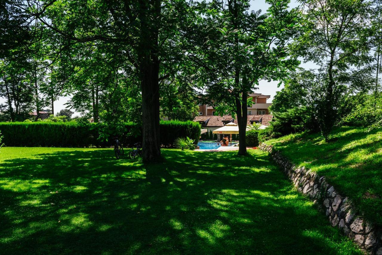 Atos Srebrno Jezero - Villa And Restaurant Veliko Gradište Екстериор снимка